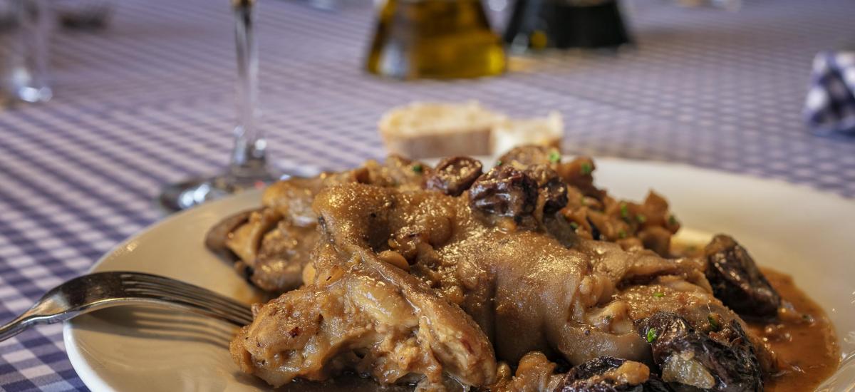 typical catalan restaurant priorat